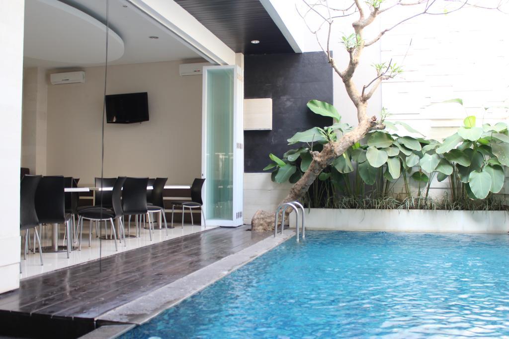 InKuta Residence&Villa Seminyak Esterno foto