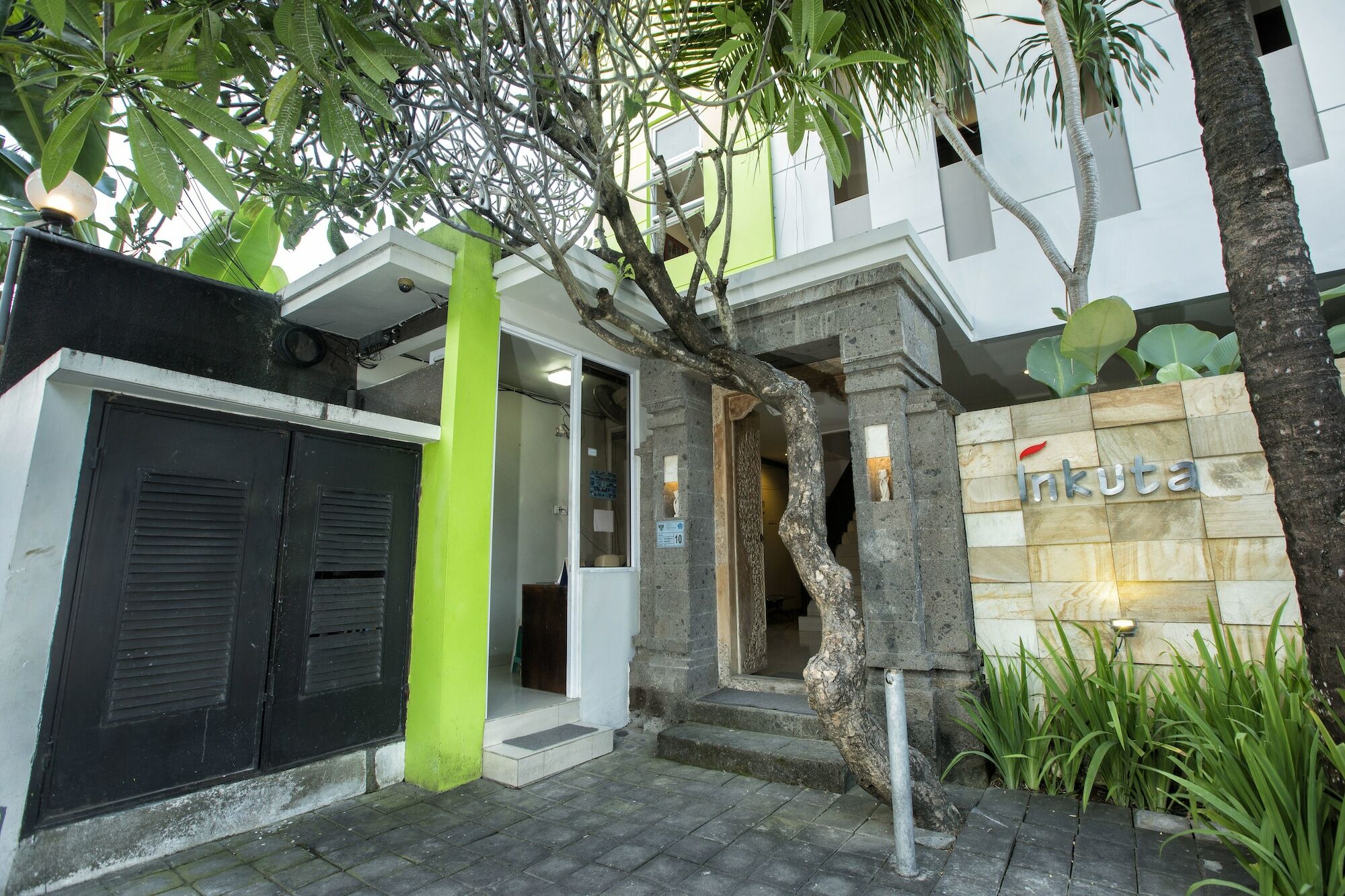 InKuta Residence&Villa Seminyak Esterno foto
